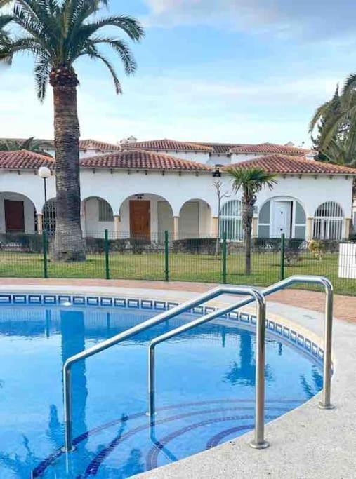 Bungalow Para 6 Pax A 7 Minutos De Playa Albir L'Alfas del Pi Bagian luar foto