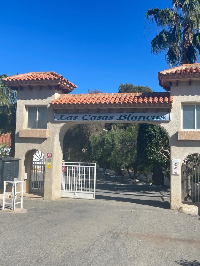 Bungalow Para 6 Pax A 7 Minutos De Playa Albir L'Alfas del Pi Bagian luar foto